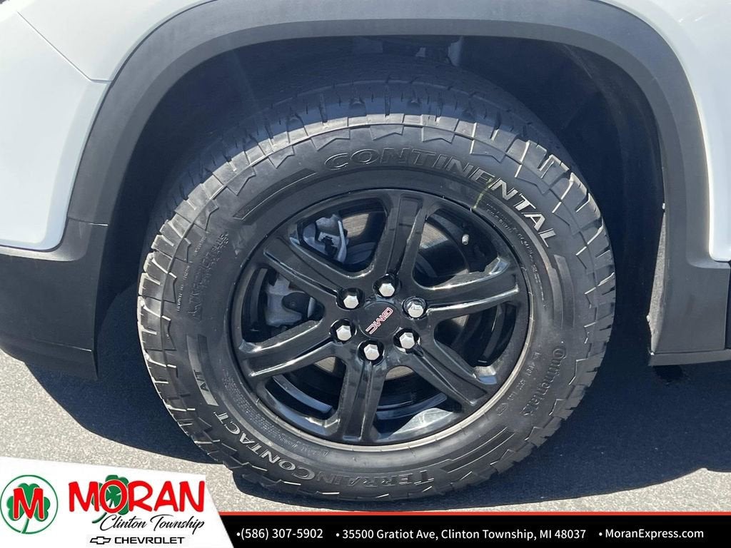 2023 GMC Acadia AT4