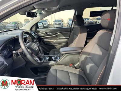 2023 GMC Acadia AT4