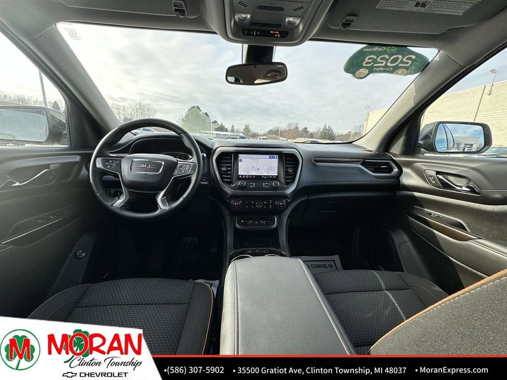 2023 GMC Acadia AT4