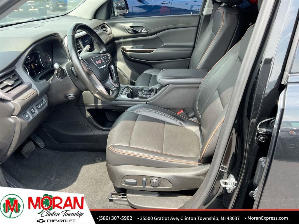 2023 GMC Acadia AT4