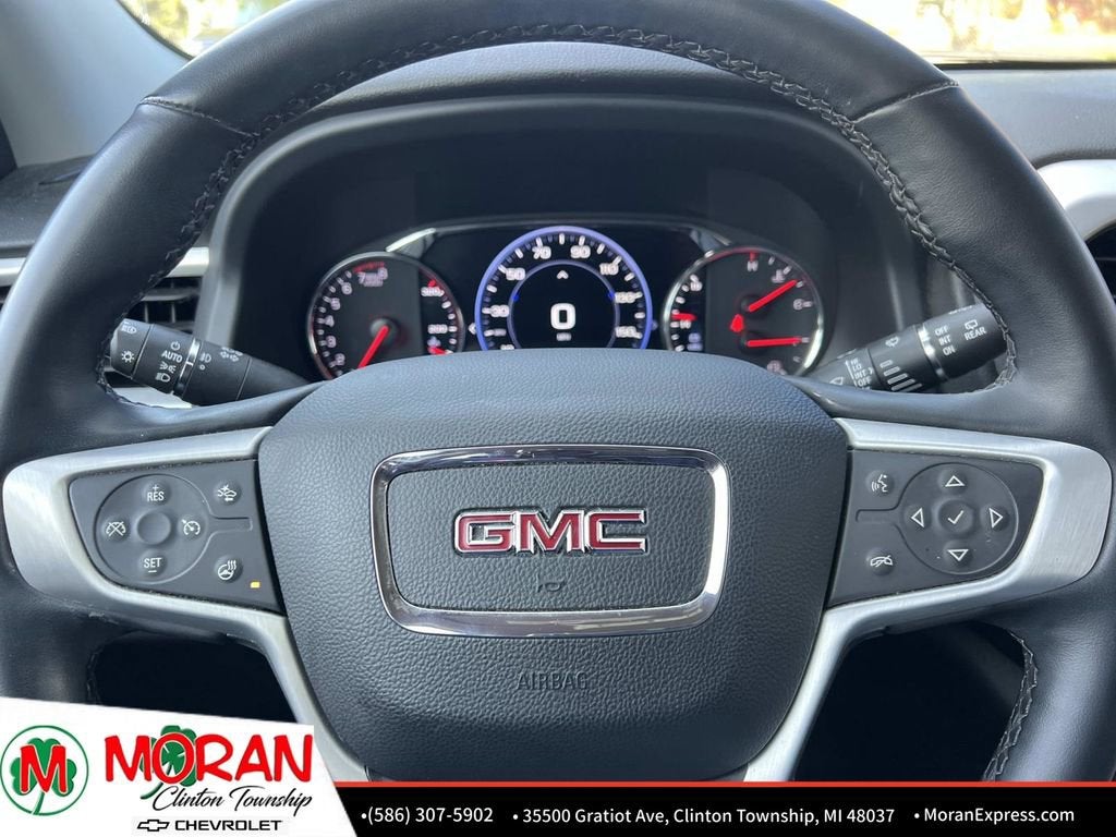 2023 GMC Acadia SLT