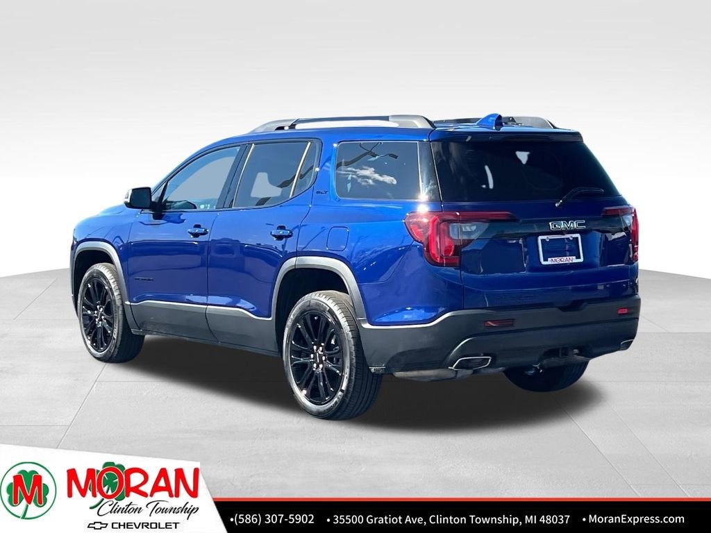 2023 GMC Acadia SLT