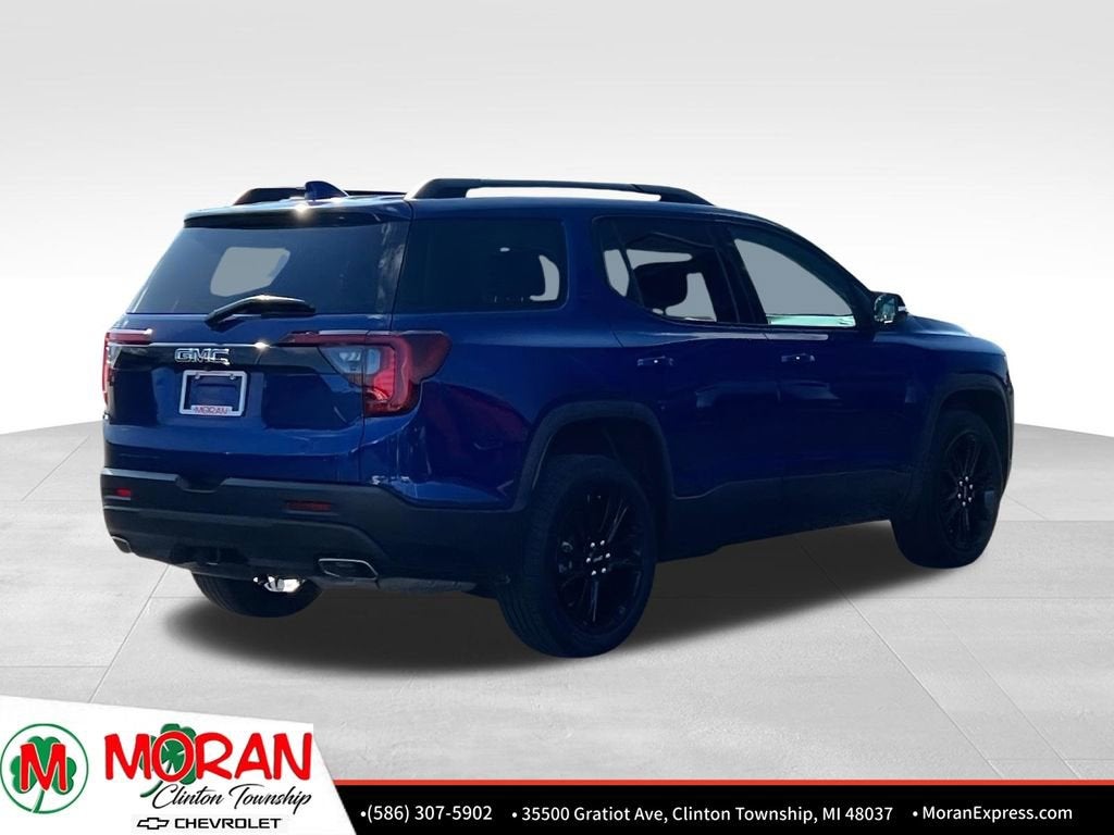 2023 GMC Acadia SLT