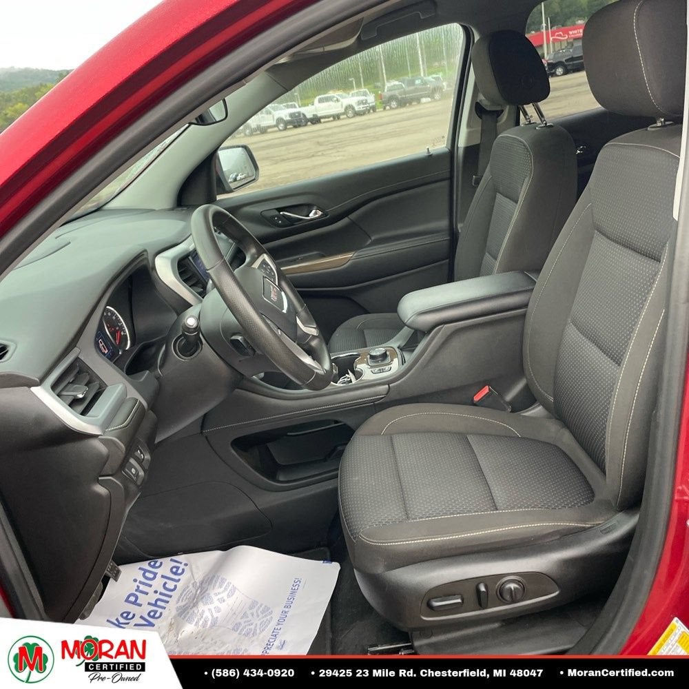 2022 GMC Acadia SLE