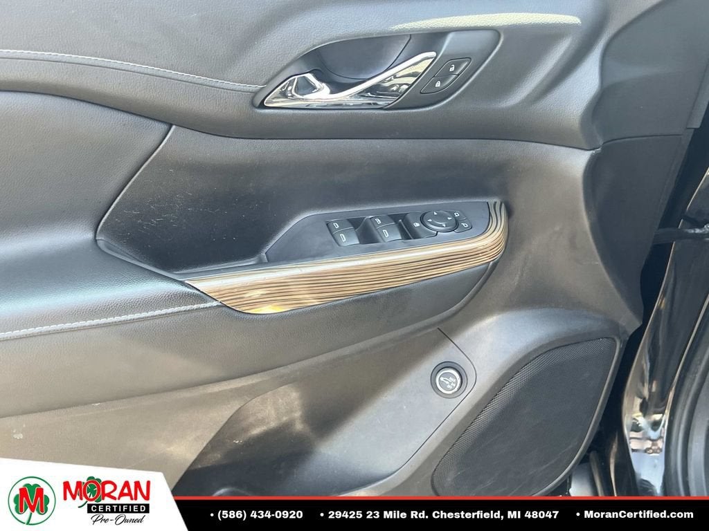 2022 GMC Acadia SLE