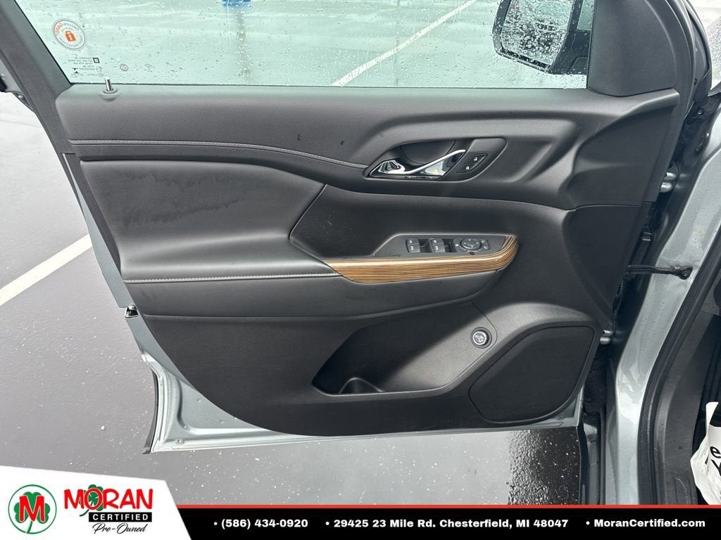 2023 GMC Acadia SLE