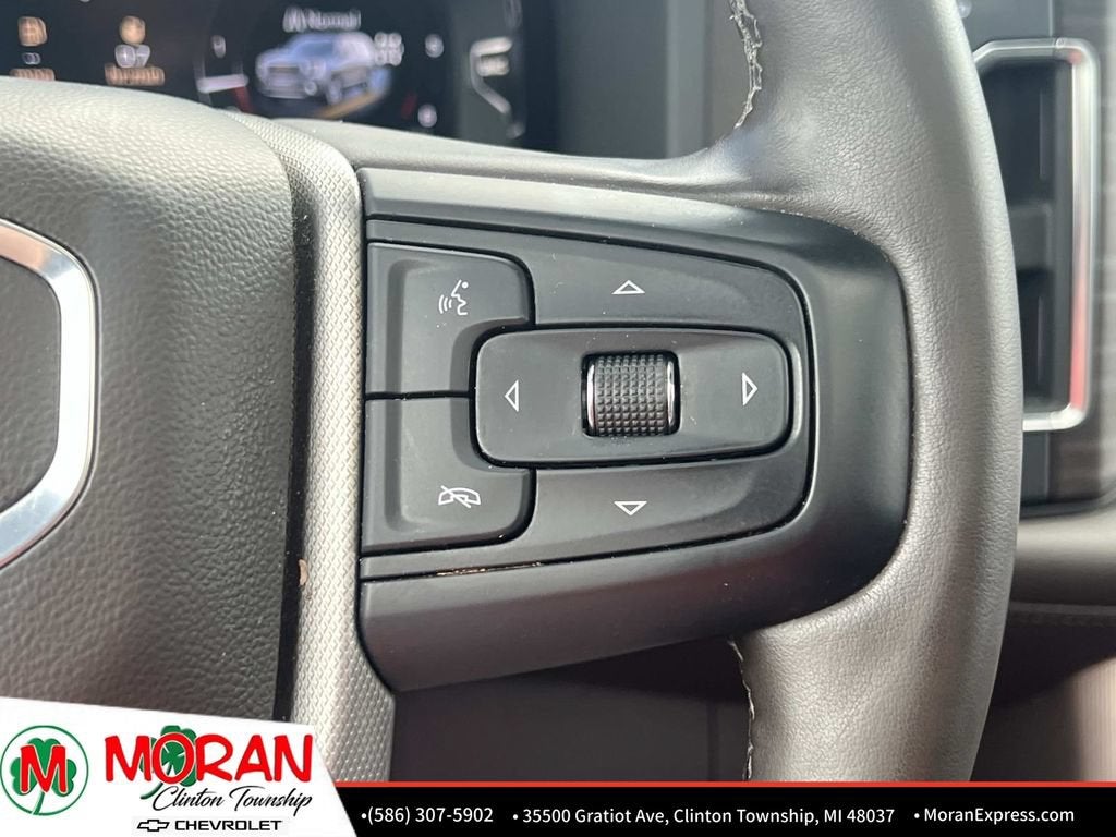 2023 GMC Yukon Denali - Photo 28