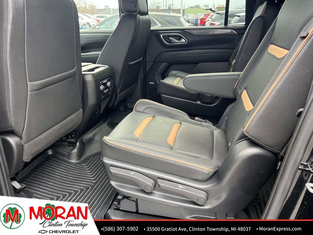 2023 GMC Yukon XL AT4