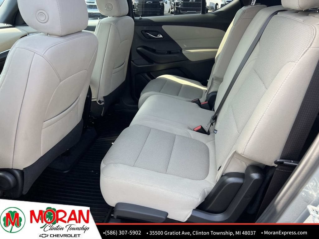 2023 Chevrolet Traverse LS