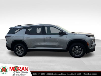 2024 Chevrolet Traverse LT