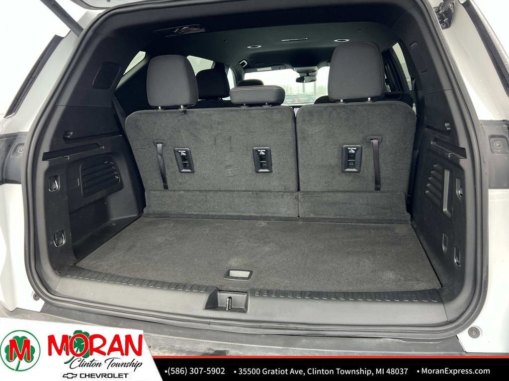 2024 Chevrolet Traverse LT