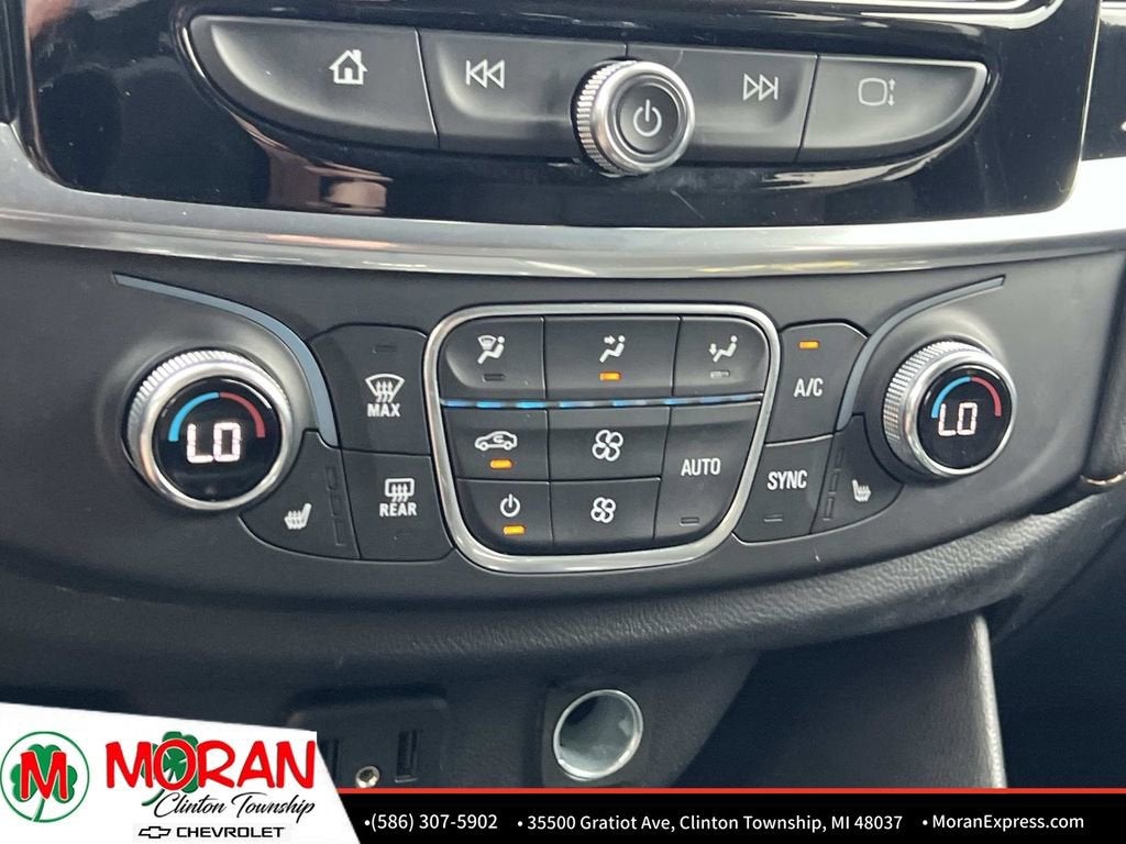 2021 Chevrolet Traverse 1LT - Photo 23