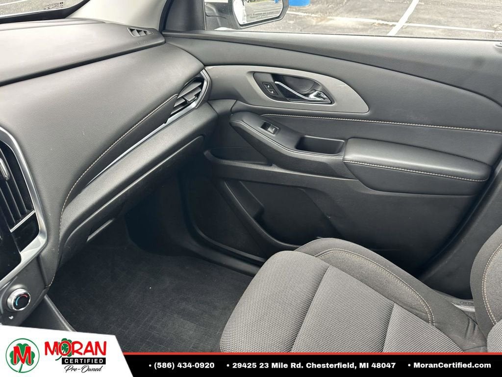 2021 Chevrolet Traverse LT Cloth