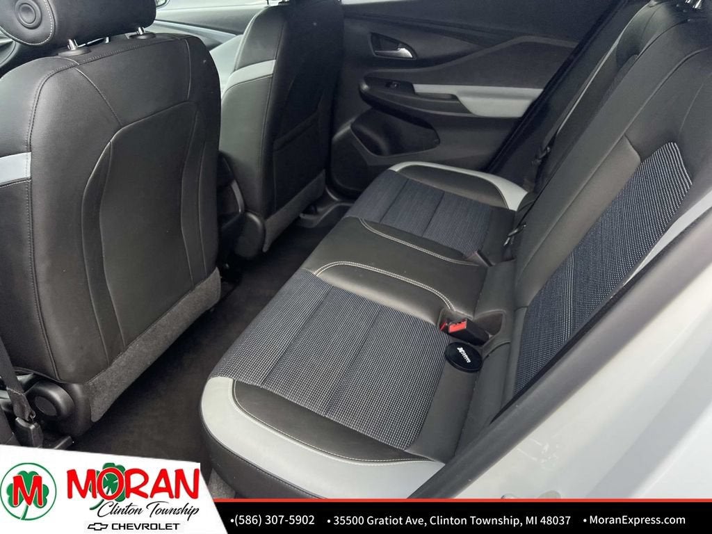 2023 Chevrolet Traverse 1LT - Photo 38