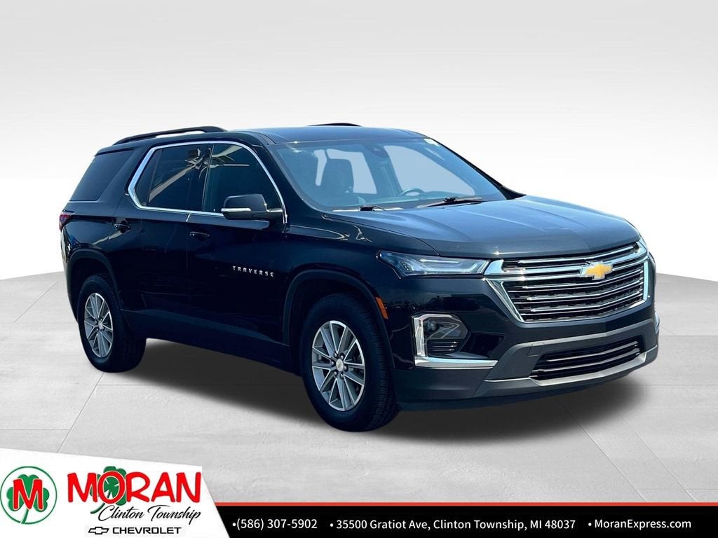 2023 Chevrolet Traverse LT Cloth