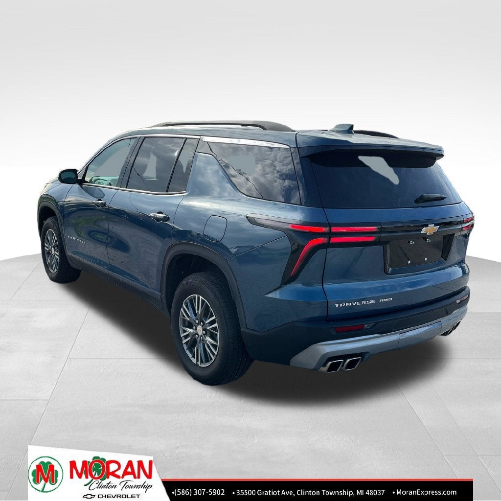 2025 Chevrolet Traverse LT