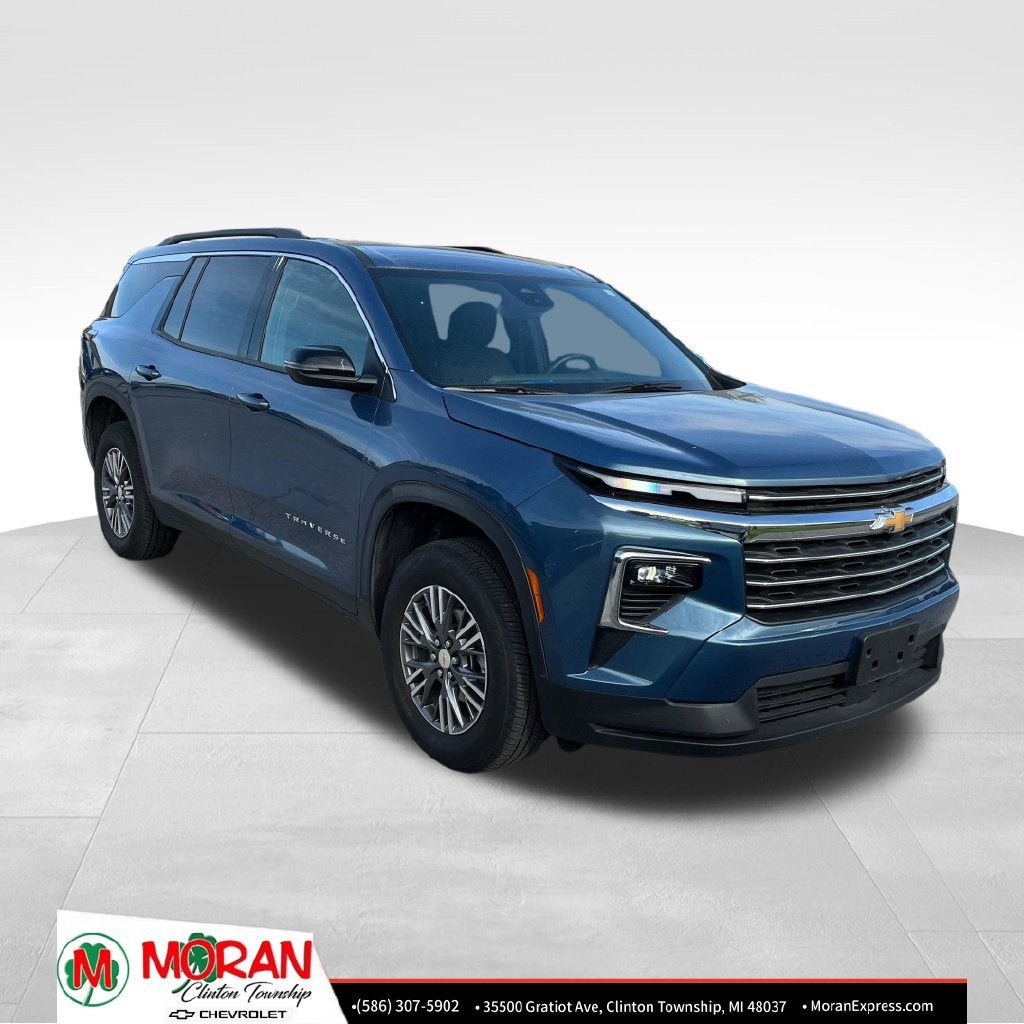 2025 Chevrolet Traverse LT