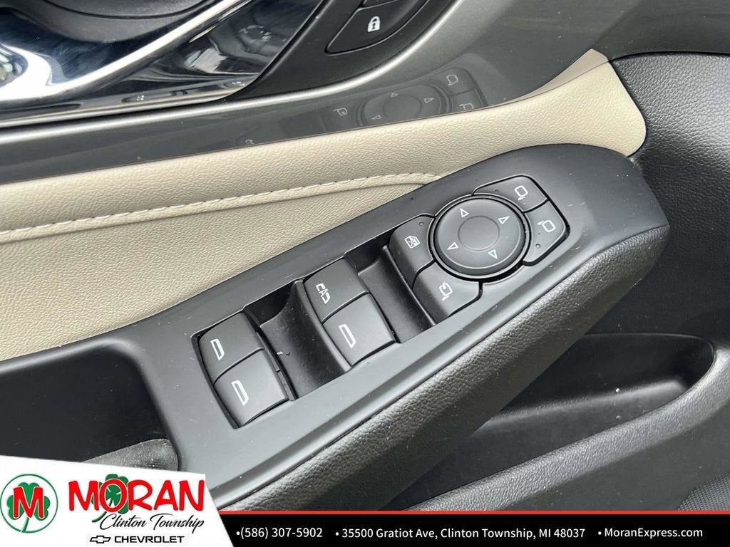 2022 Chevrolet Traverse LT Leather