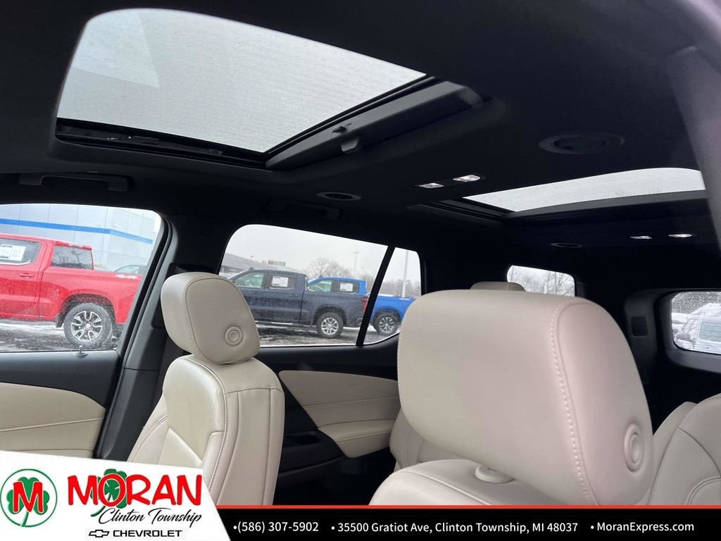 2022 Chevrolet Traverse LT Leather