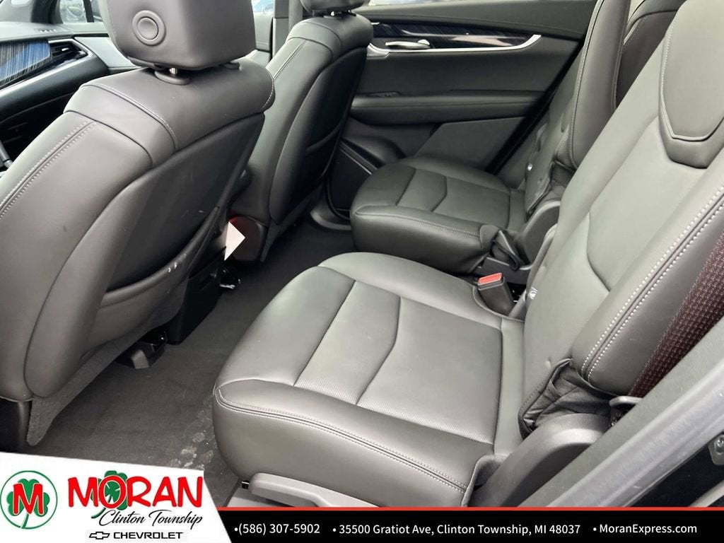 2025 Cadillac XT6 Premium Luxury