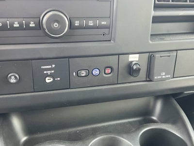 2025 Chevrolet Express Cutaway 3500 1WT