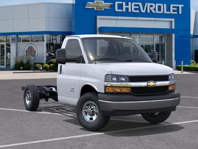 2025 Chevrolet Express Cutaway 3500 1WT