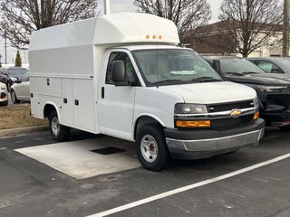 2025 Chevrolet Express Cutaway 3500 1WT