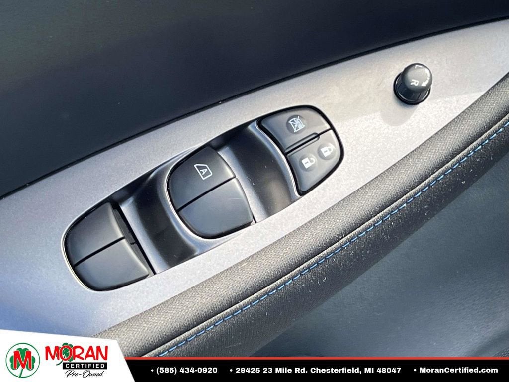 2025 Nissan LEAF S