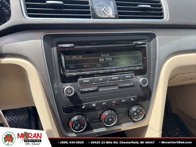 2014 Volkswagen Passat 1.8T Wolfsburg Edition