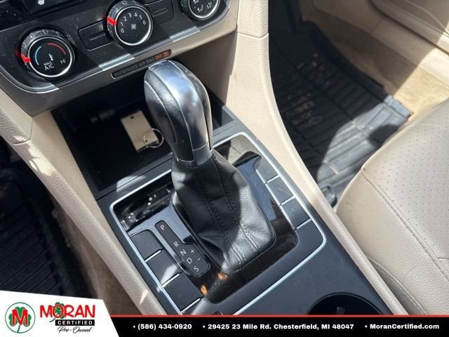 2014 Volkswagen Passat 1.8T Wolfsburg Edition