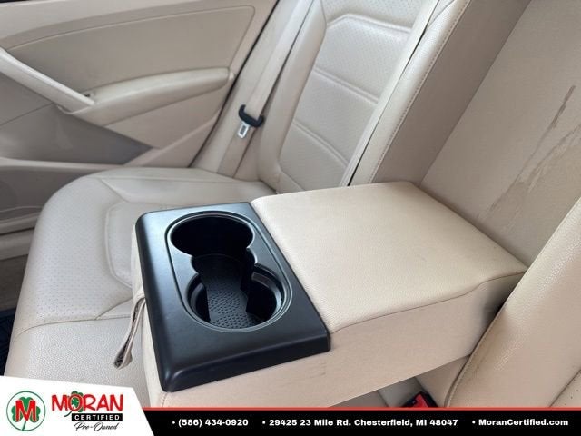 2014 Volkswagen Passat 1.8T Wolfsburg Edition