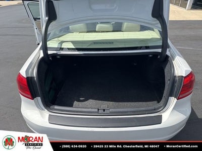 2014 Volkswagen Passat 1.8T Wolfsburg Edition