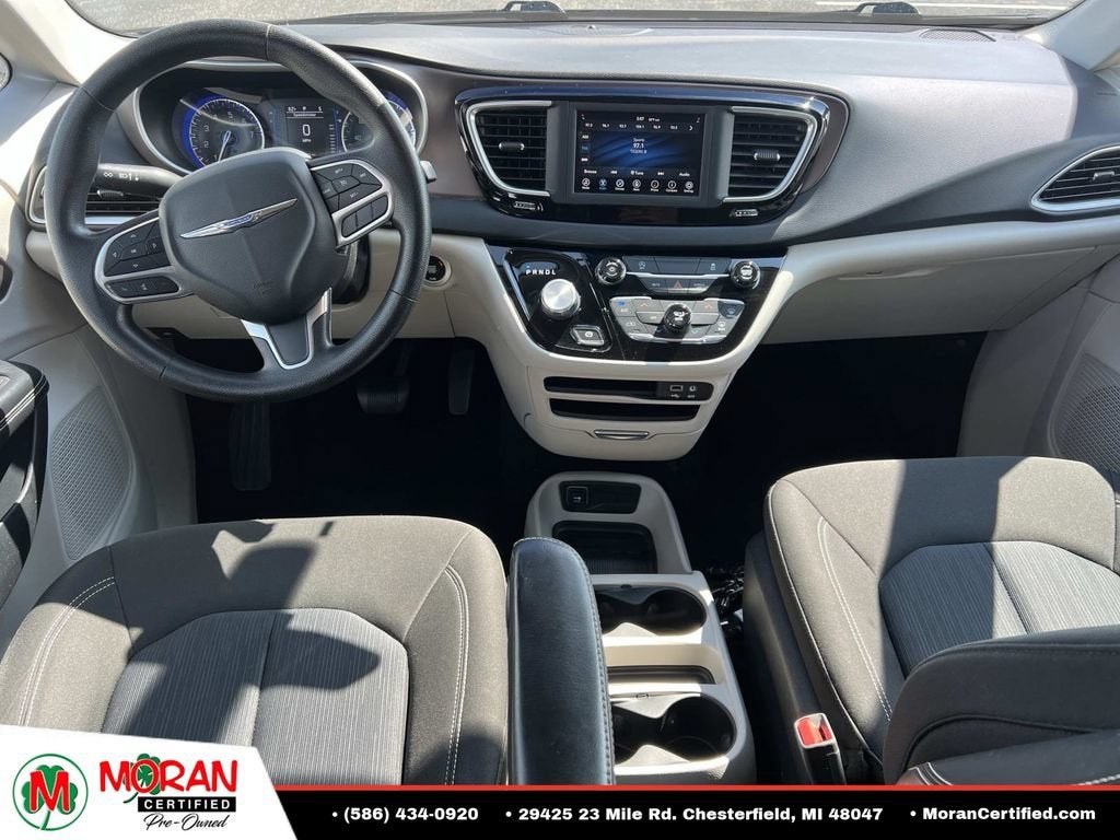 2020 Chrysler Voyager LX