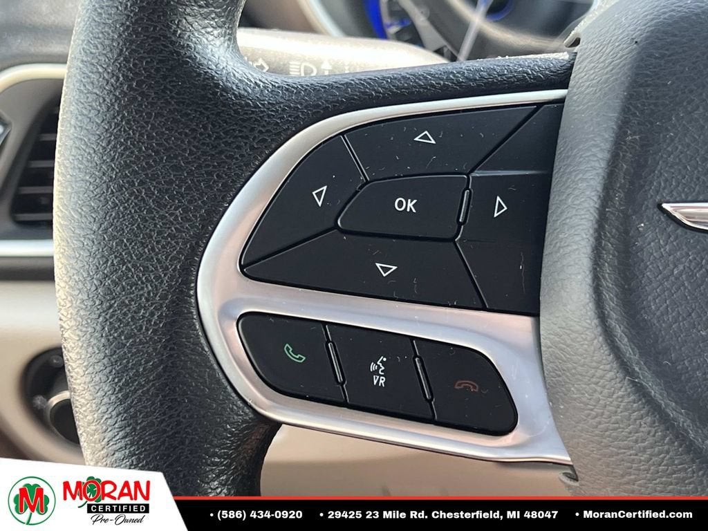 2020 Chrysler Voyager LX
