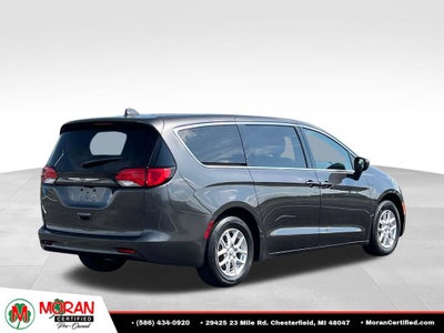 2020 Chrysler Voyager LX