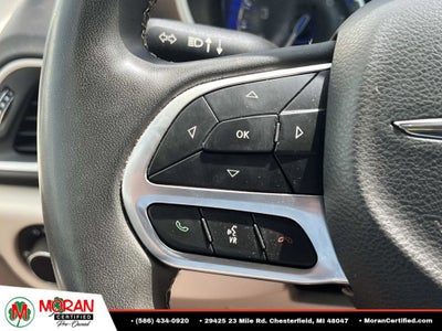 2022 Chrysler Voyager LX