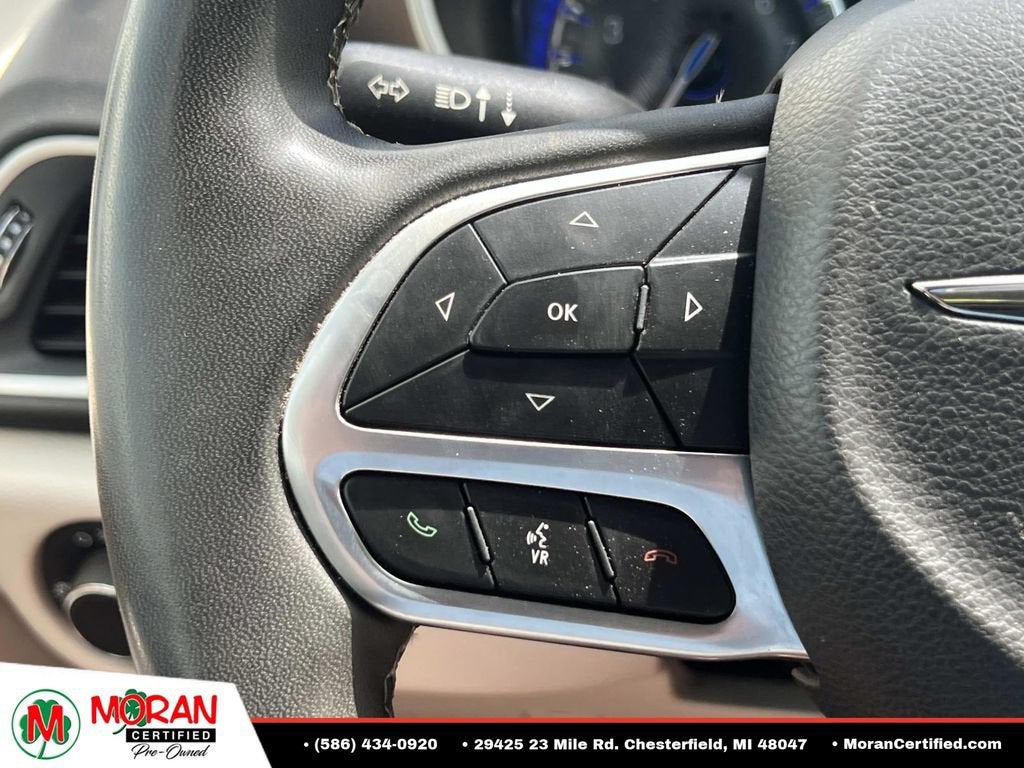 2022 Chrysler Voyager LX