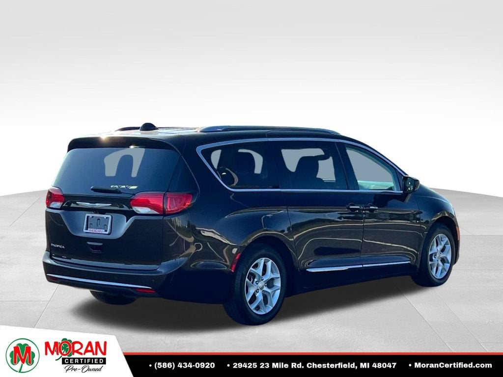 2018 Chrysler Pacifica Touring L Plus