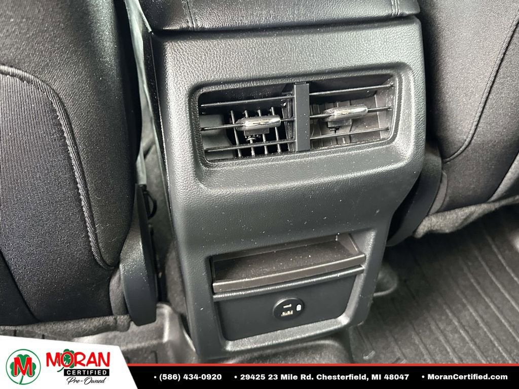 2021 Ford Edge SE