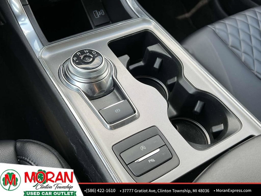 2024 Ford Edge Titanium