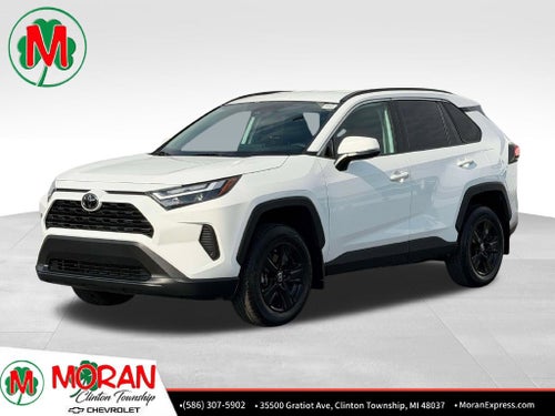2025 Toyota RAV4 XLE