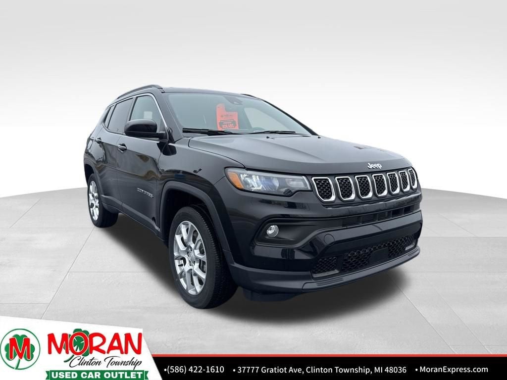2023 Jeep Compass Latitude Lux