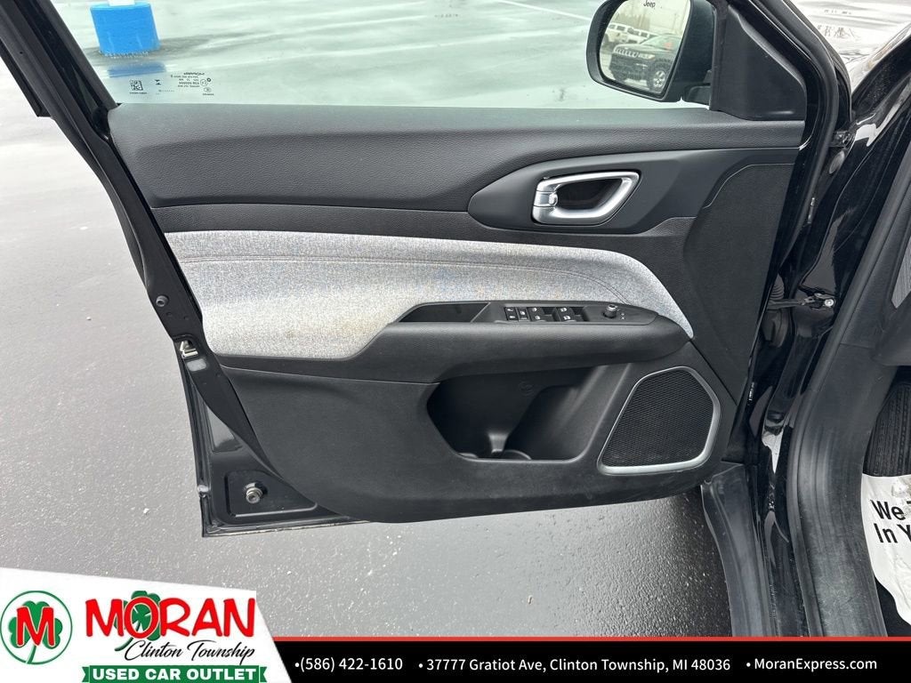 2023 Jeep Compass Latitude Lux