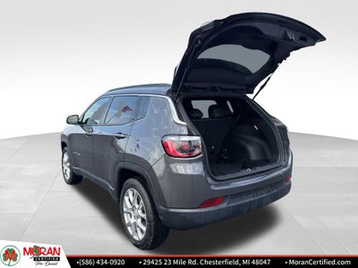 2024 Jeep Compass Latitude Lux FWD
