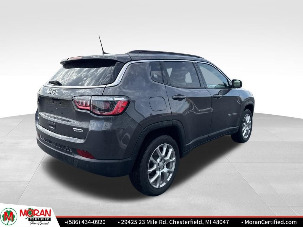 2024 Jeep Compass Latitude Lux FWD