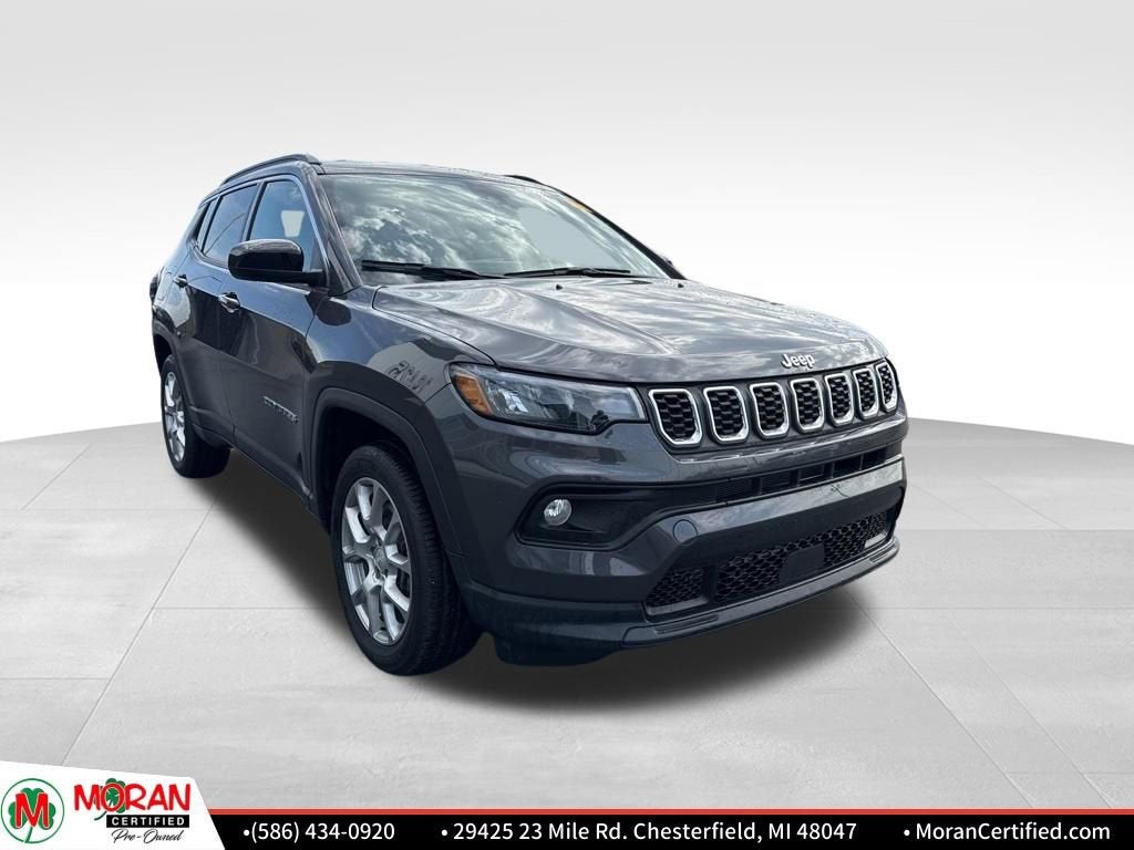 2024 Jeep Compass Latitude Lux FWD