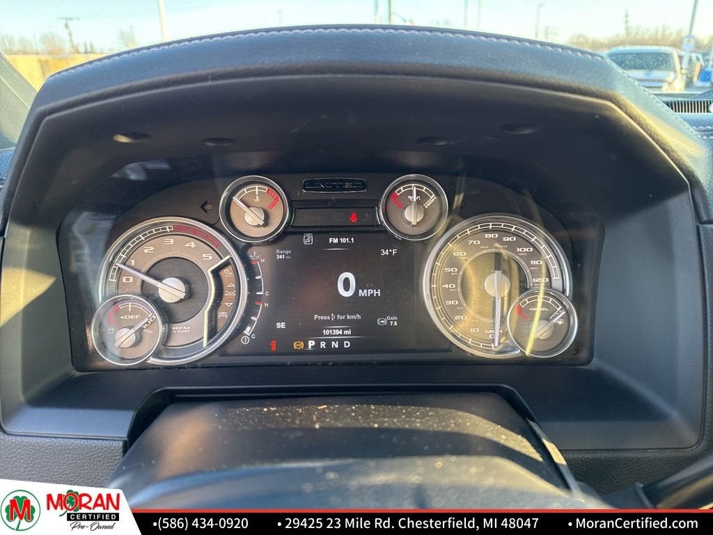 2017 RAM 3500 Limited Crew Cab 4x4 8' Box