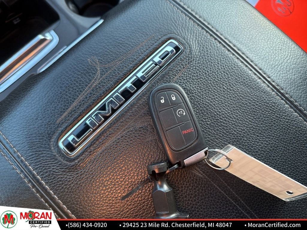 2017 RAM 3500 Limited Crew Cab 4x4 8' Box