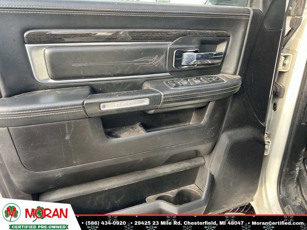 2017 RAM 3500 Limited Crew Cab 4x4 8' Box