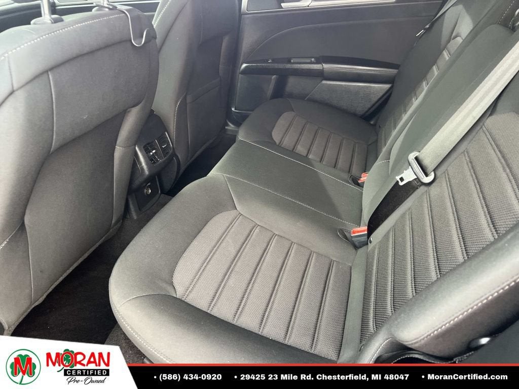 2020 Ford Fusion SE